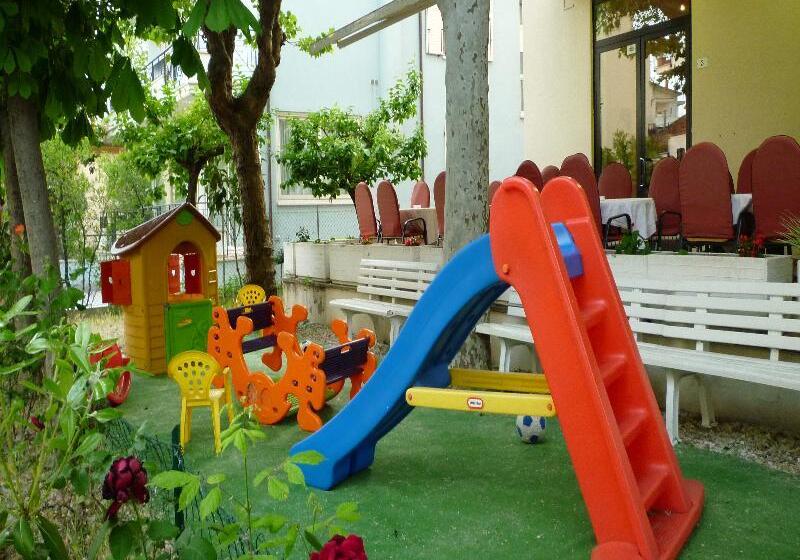 בית מלון כפרי Avana Mare