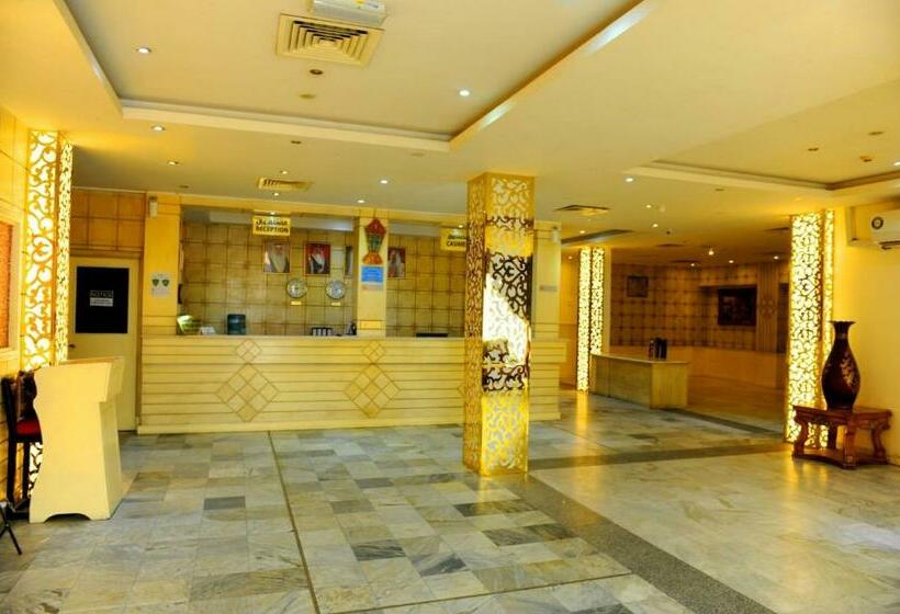 هتل Bahrain Plaza