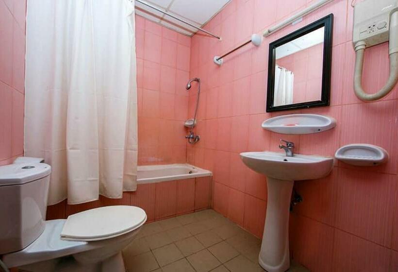 هتل Bahrain Plaza