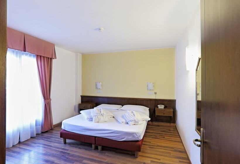 호텔 Baita Clementi