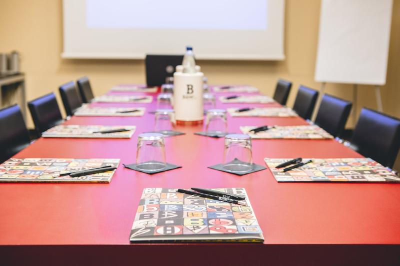 בית מלון כפרי Base