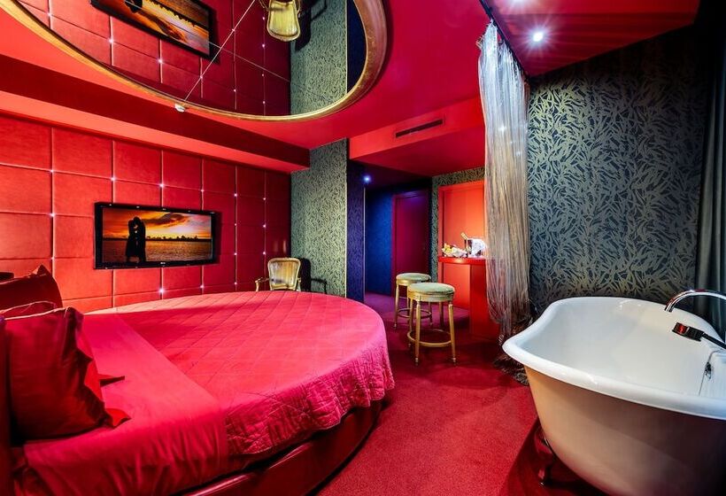 בית מלון כפרי Base