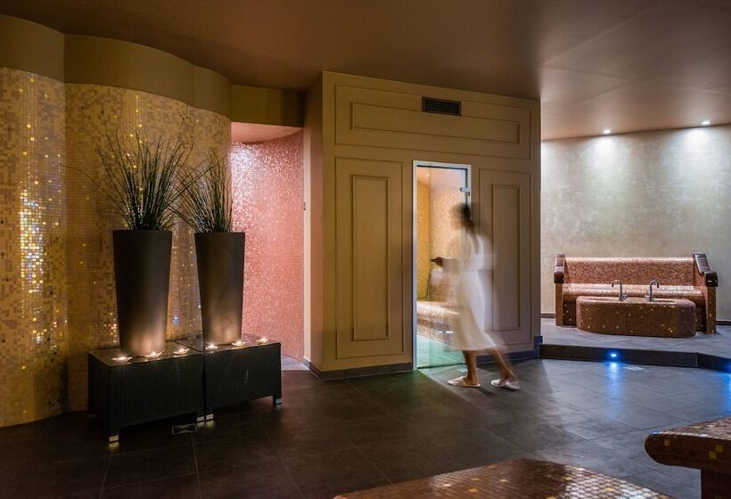 Bastion Heritage Hotel Relais & Châteaux