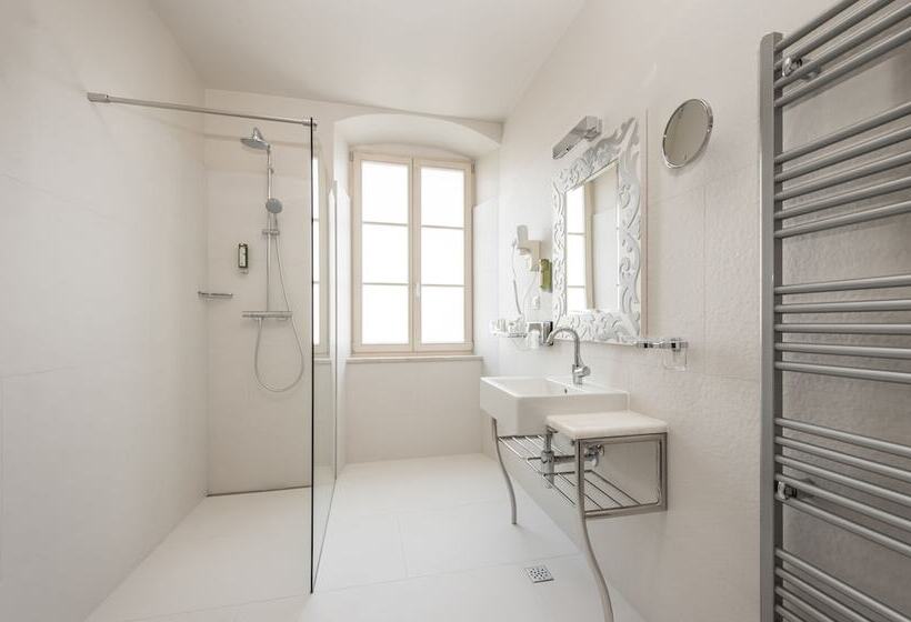 Bastion Heritage Hotel Relais & Châteaux