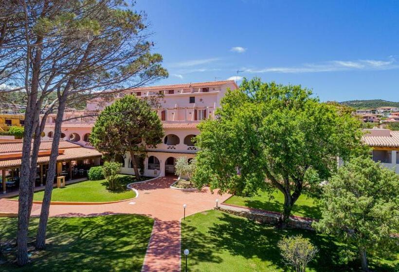 Blu Hotel Laconia Village