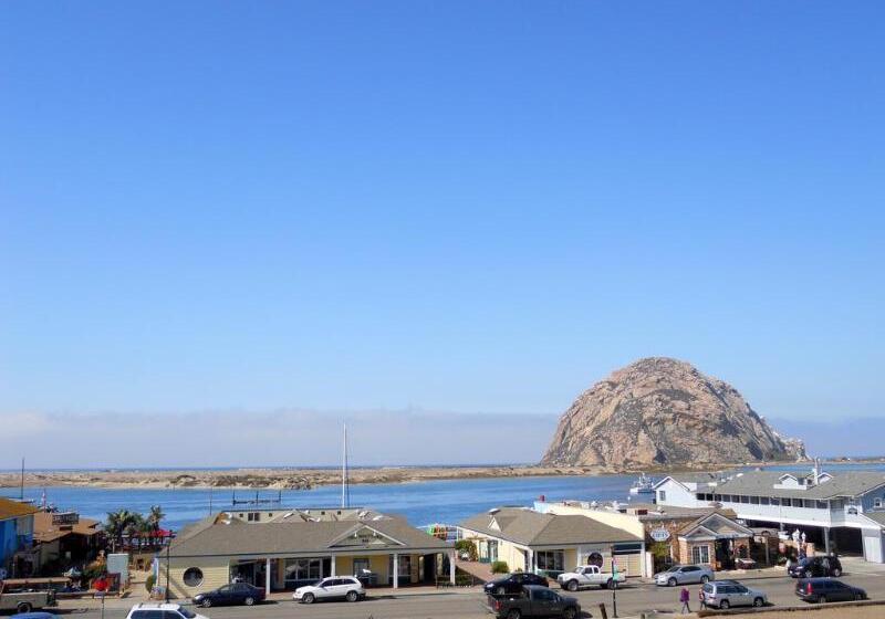 فندق Blue Sail Inn