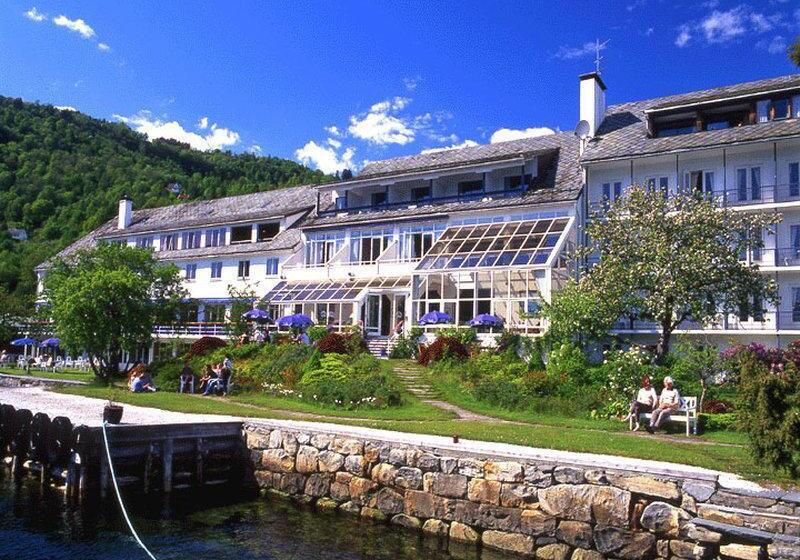 בית מלון כפרי Brakanes