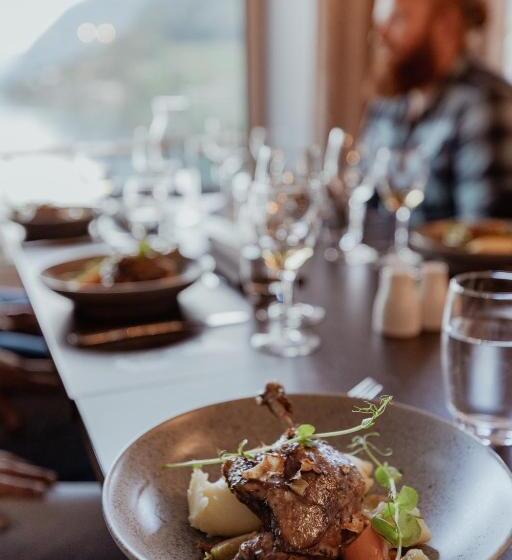 בית מלון כפרי Brakanes