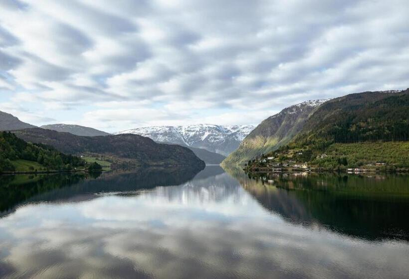 בית מלון כפרי Brakanes