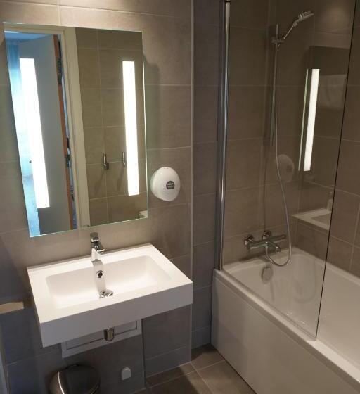 בית מלון כפרי Brakanes