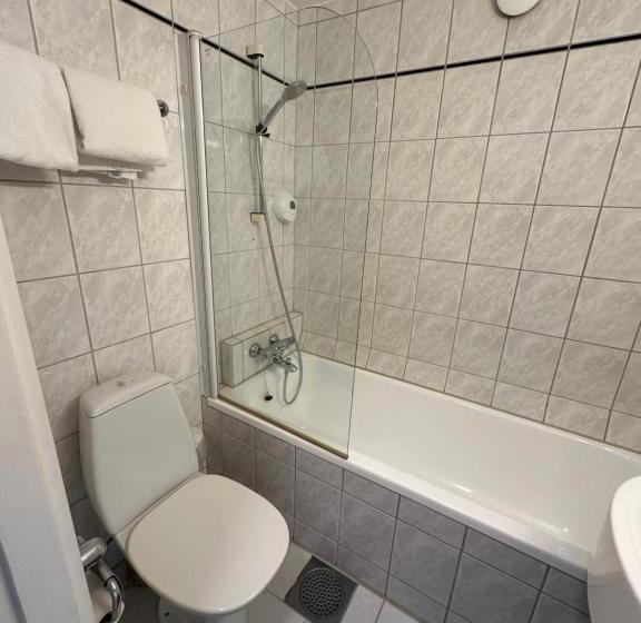 בית מלון כפרי Brakanes