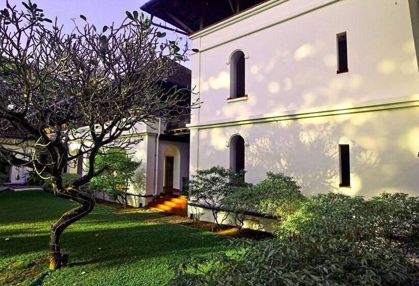 هتل Brunton Boatyard A Cgh Earth Experience