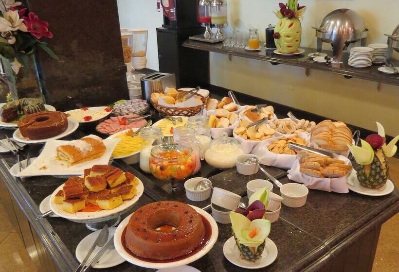 Отель Carlton Plaza São José Dos Campos