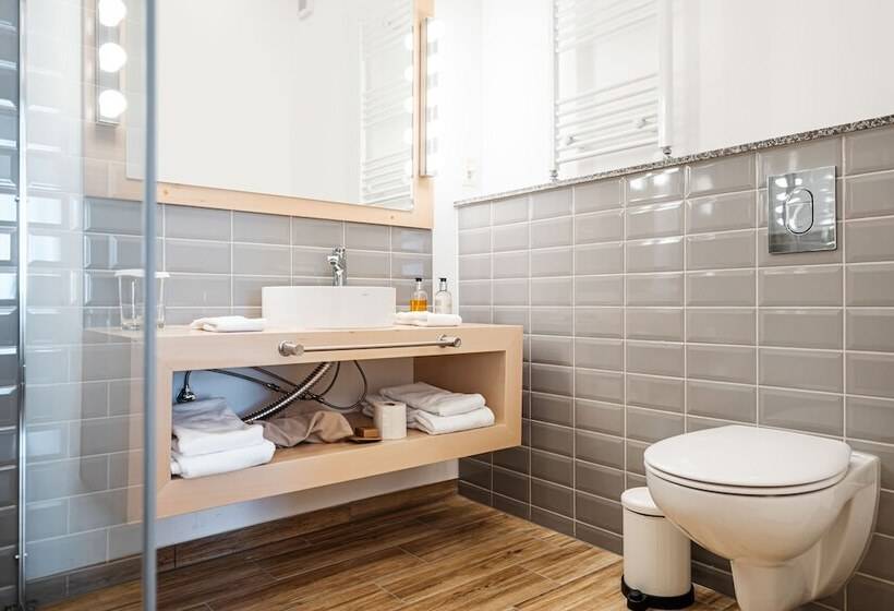 호텔 Casa Luxemburg  Newly Renovated