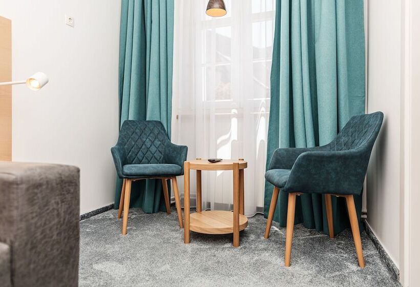 호텔 Casa Luxemburg  Newly Renovated