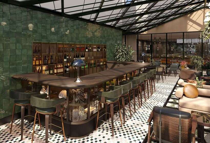 هتل Titanic Comfort Kurfürstendamm