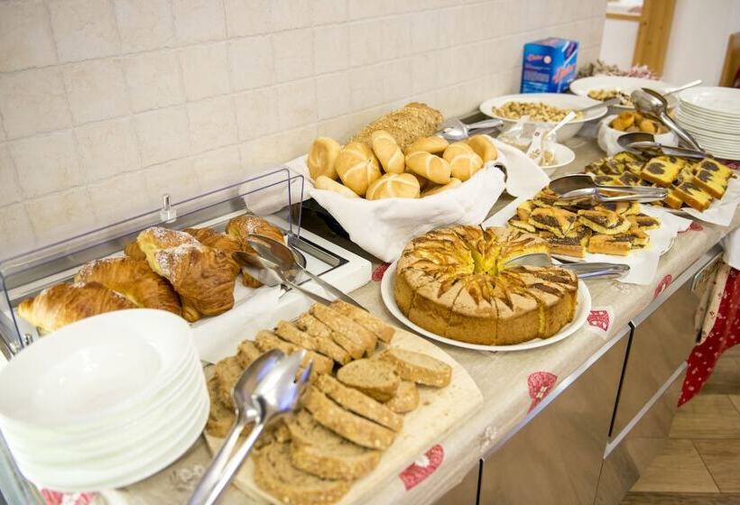 호텔 Chalet Pineta Relax Location