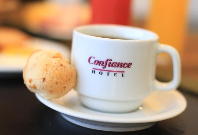 Отель Confiance Batel