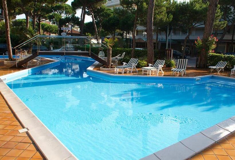 ホテル Corona Milano Marittima