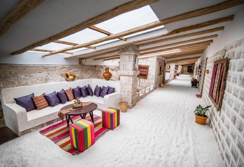 هتل De Sal Luna Salada