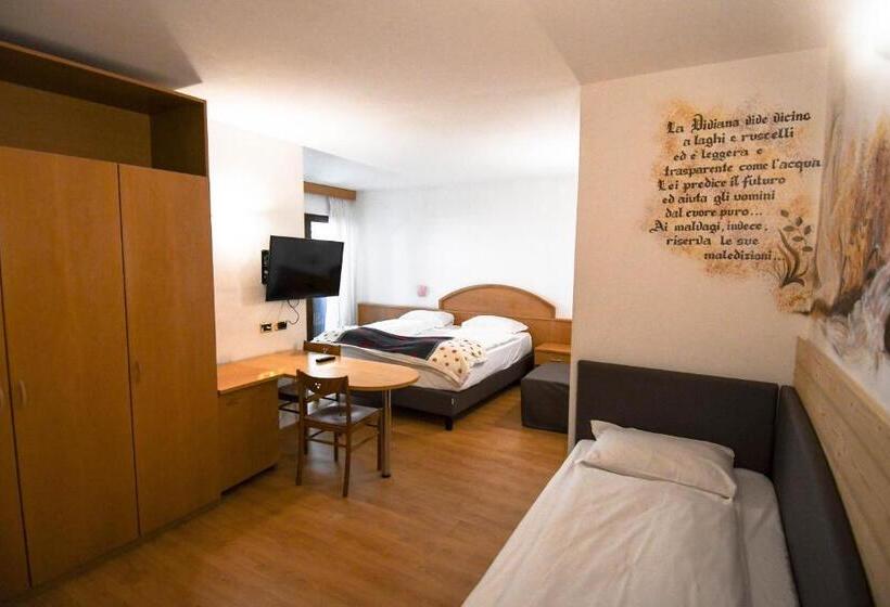 בית מלון כפרי El Laresh