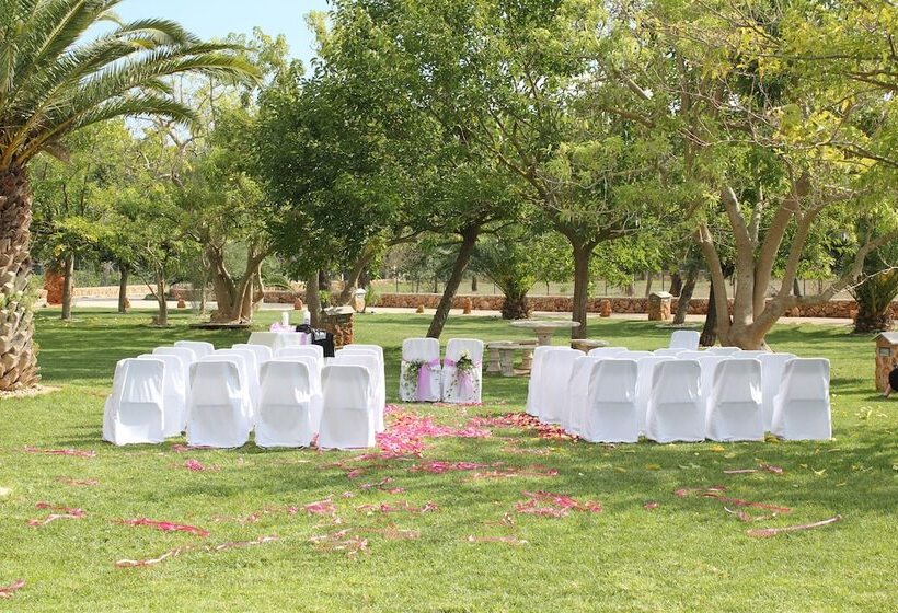 ホテル Agroturismo Es Quatre Cantons