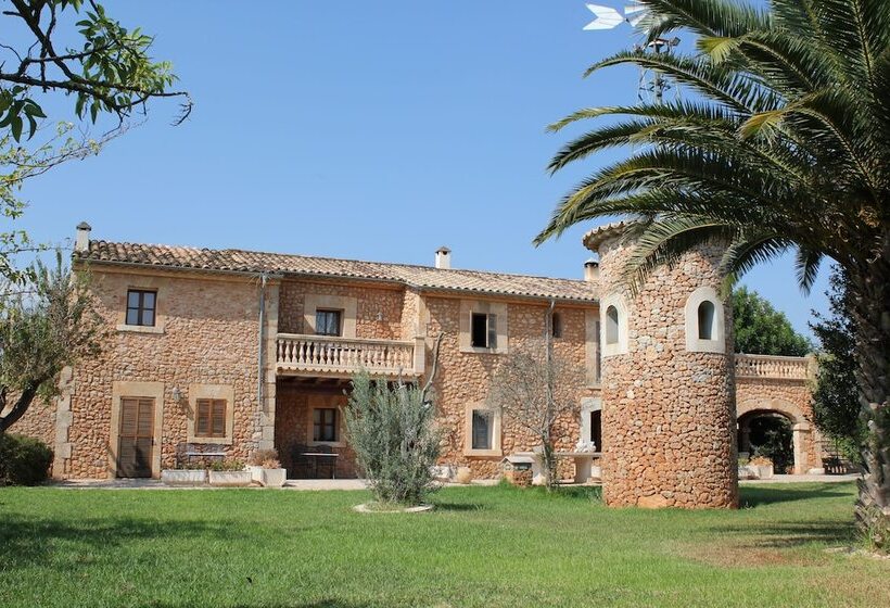 ホテル Agroturismo Es Quatre Cantons