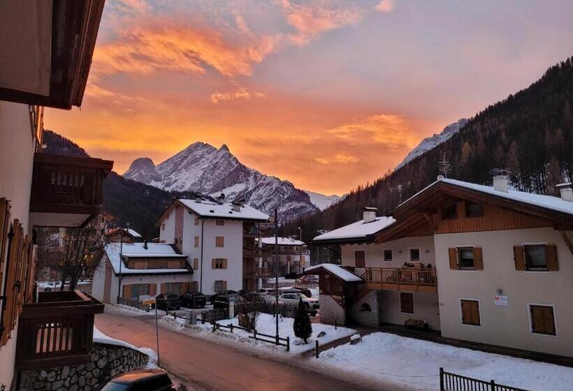 ホテル Garni B&b Mozart Nesthouse