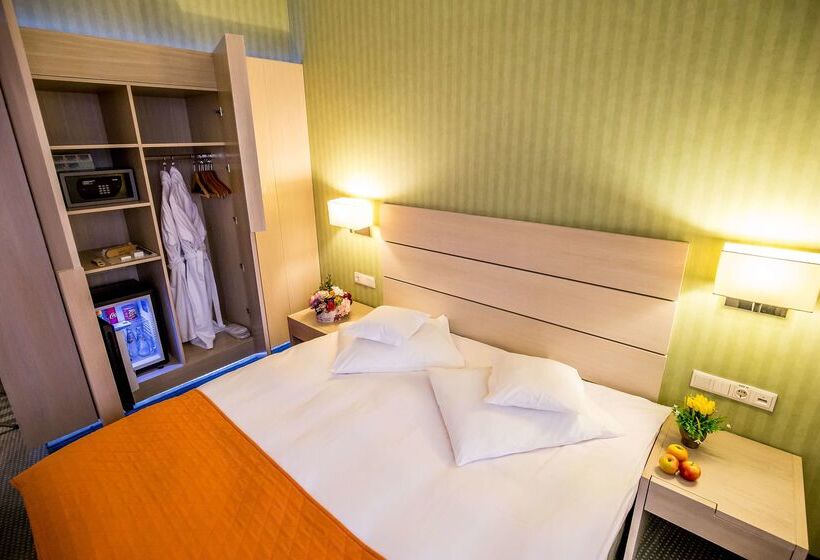 ホテル Golden Tulip Ana Tower Sibiu
