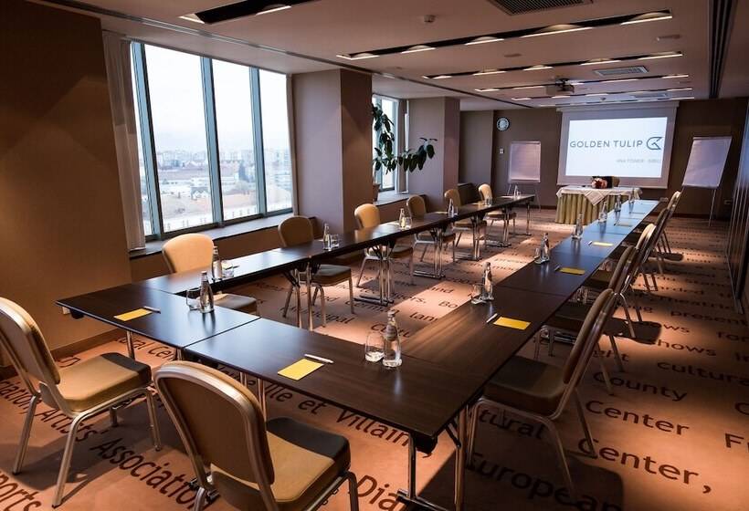 ホテル Golden Tulip Ana Tower Sibiu