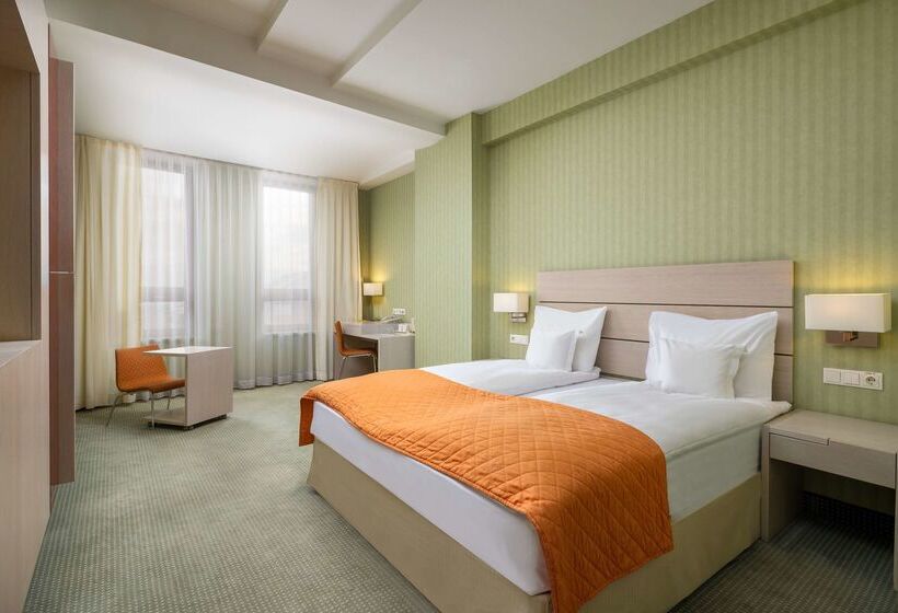 ホテル Golden Tulip Ana Tower Sibiu