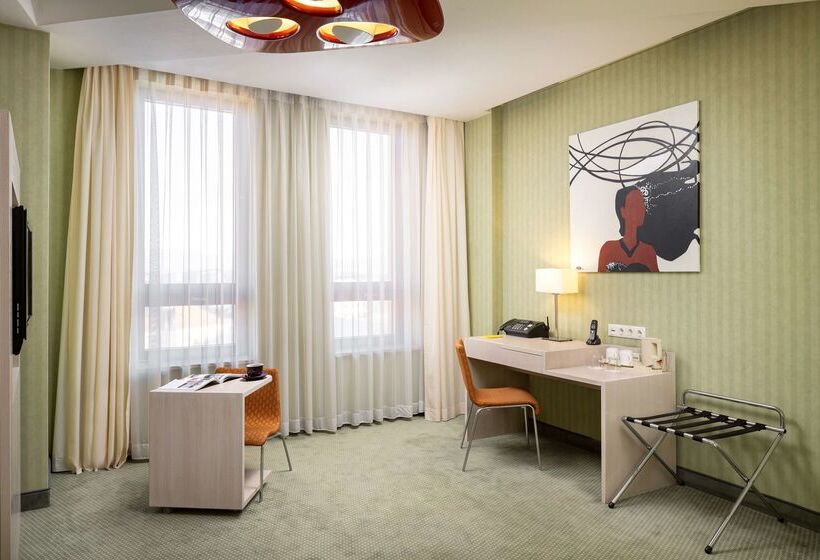 ホテル Golden Tulip Ana Tower Sibiu