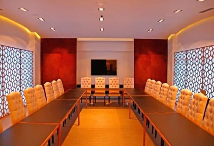 Gran Hotel Nagari Boutique & Spa