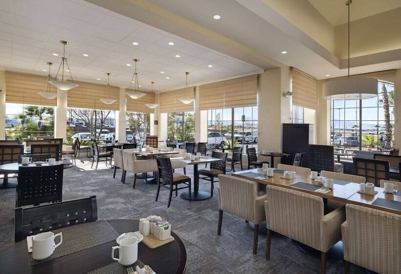 בית מלון כפרי Hilton Garden Inn Las Vegas Strip South