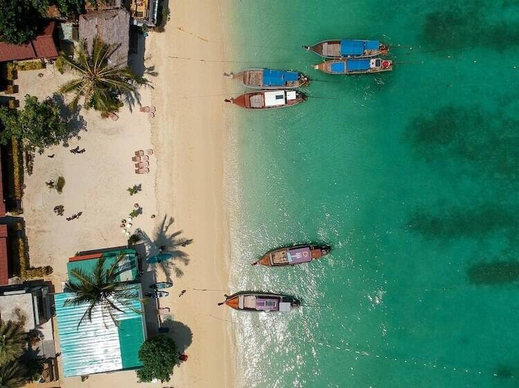 ホテル Holiday Ao Nang Beach Resort, Krabi