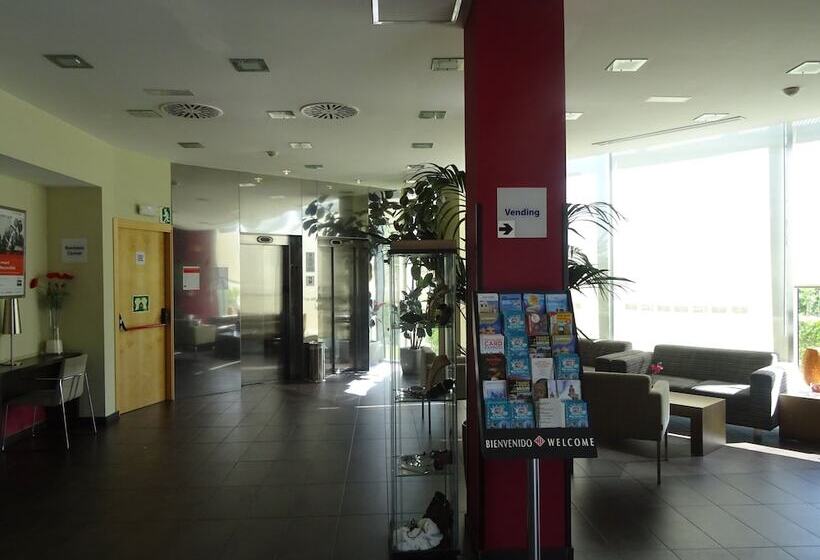 酒店 Holiday Inn Express Sant Cugat, An Ihg