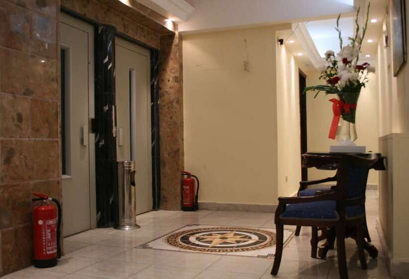 هتل Holidays Express