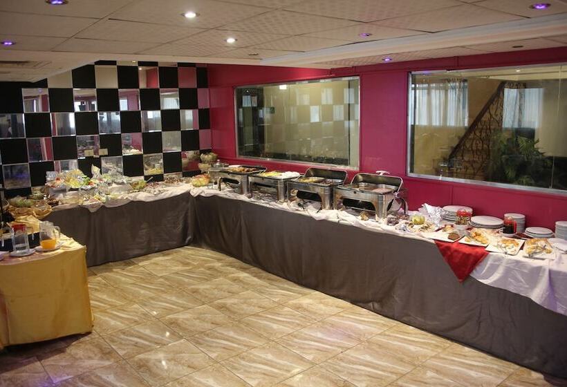 هتل Holidays Express