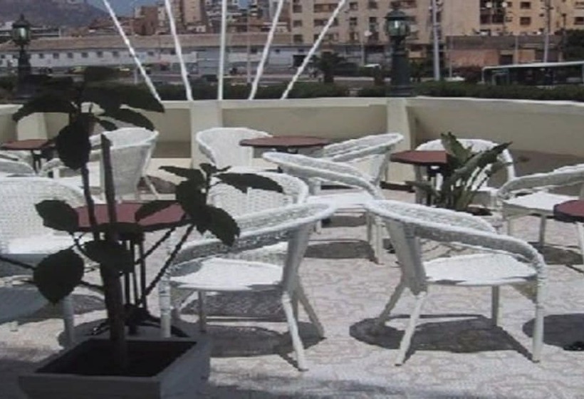 هتل Houna El Ferdaous