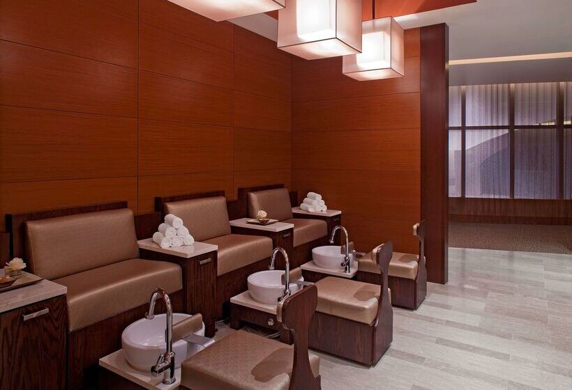 Отель Hyatt At Olive 8