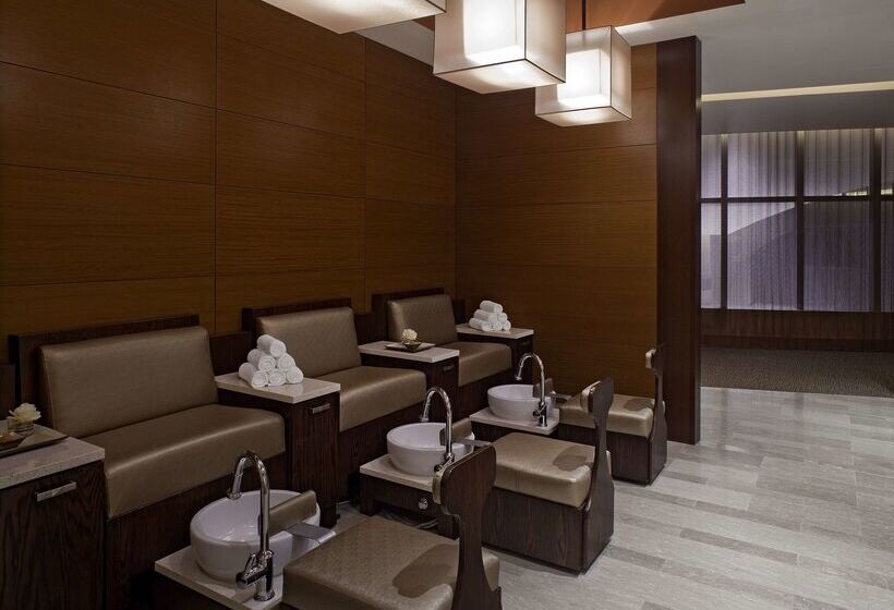 Отель Hyatt At Olive 8