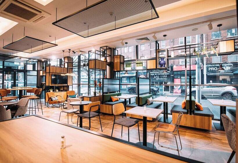 酒店 Ibis Belfast City Centre