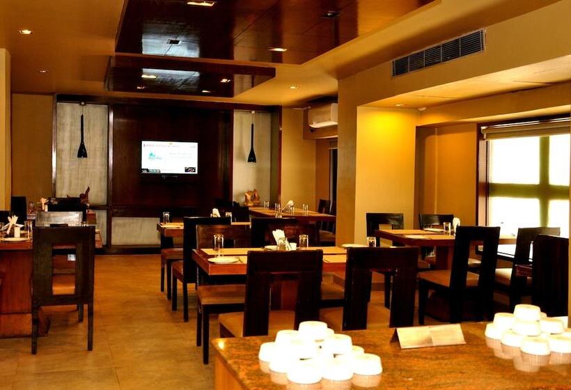 בית מלון כפרי Justa Hyderabad