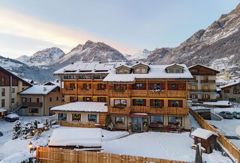 ホテル La Genzianella Bormio