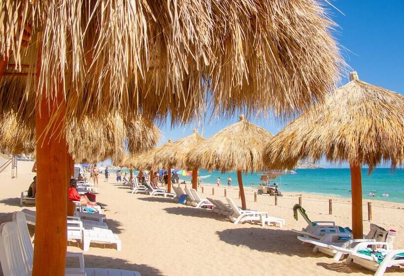 هتل Las Palomas Beach & Golf Resort