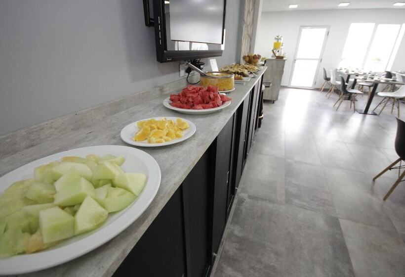 هتل Libertador De Pinamar