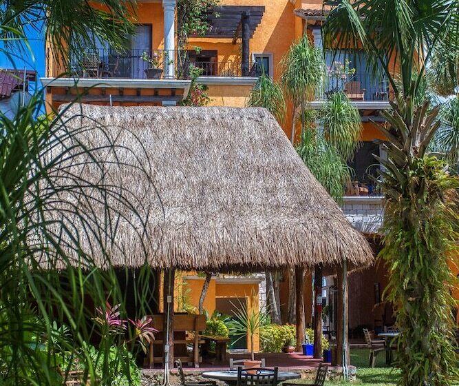 בית מלון כפרי Lunata 5th. Avenue