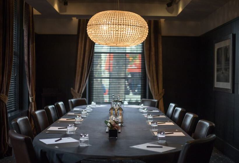 Отель Malmaison Reading