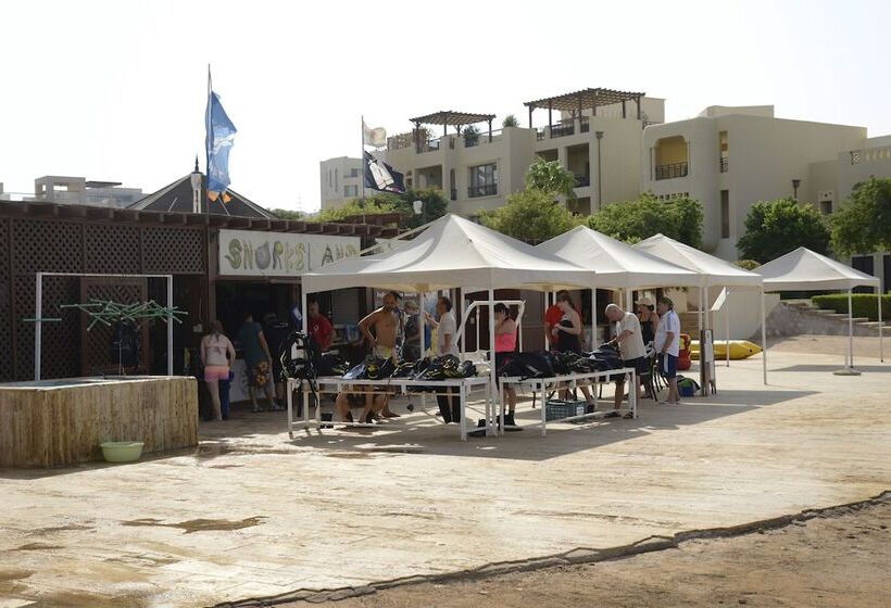 Marina Plaza Hotel Tala Bay