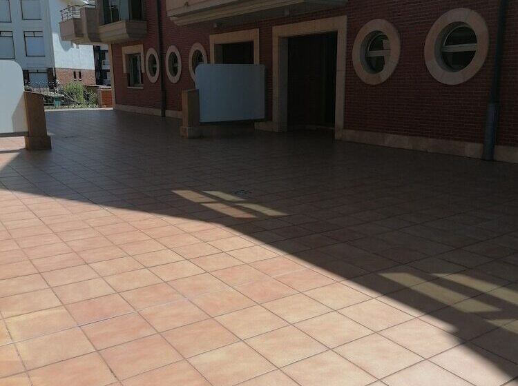 هتل Marítimo Ris